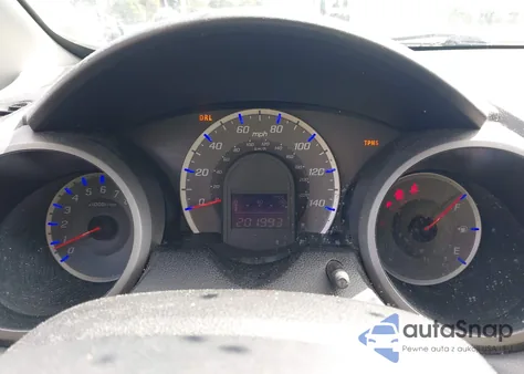 2011 Honda Fit z USA, uszkodzony, nr VIN JHMGE8H30BC018821